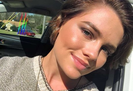 Hallie Clark leaked onlyfans free