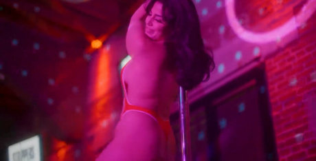 Selenaxoxoxo Marian onlyfans naked