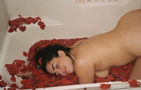 Selenaxoxoxo Marian onlyfans topless