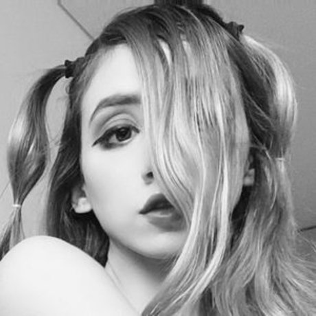 Valerymont onlyfans xx