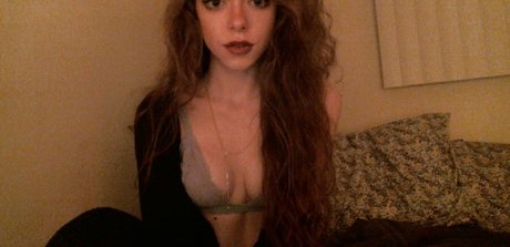 Rose Castella only fans leaks