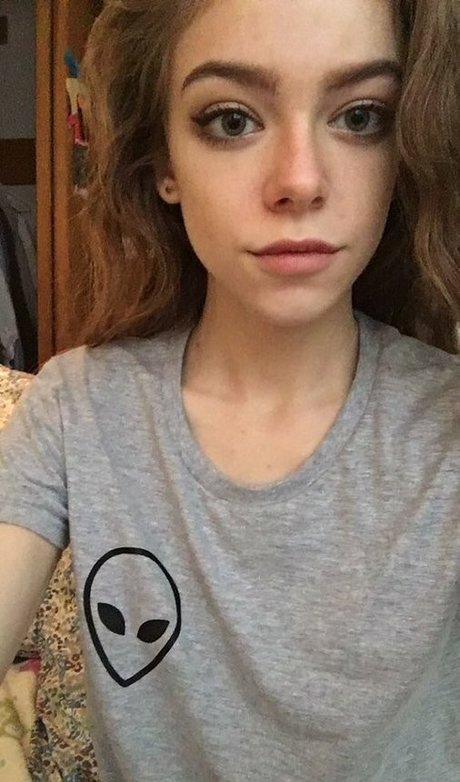 Rose Castella onlyfans free content