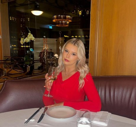 Sarah Anne Hooper onlyfans leaked porn