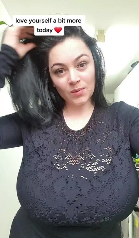 Klara Devine nudes onlyfans