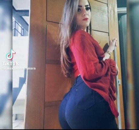Alexsandra Maiara onlyfans fotos