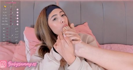 Cam Girls Feet Content onlyfans naked