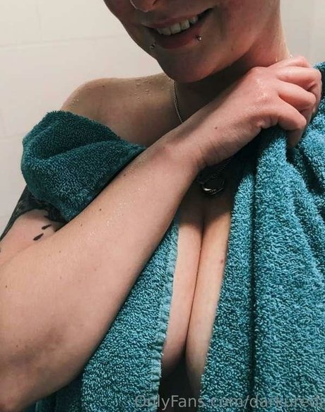 darkuredi onlyfans fotos