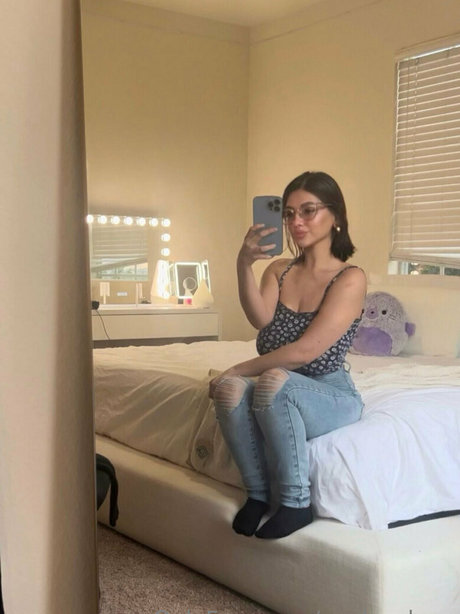 evelyn luxe only fans.