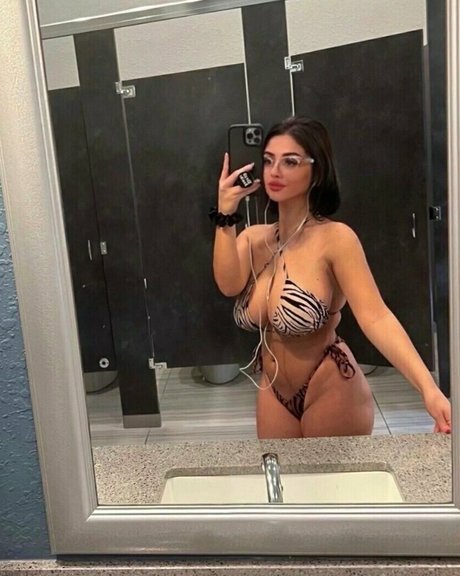 evelyn luxe onlyfans sextape