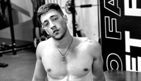 Noah Pells onlyfans images