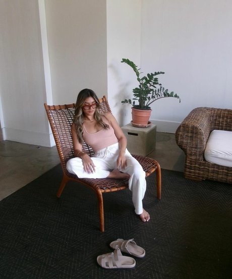 rissforever onlyfans model images