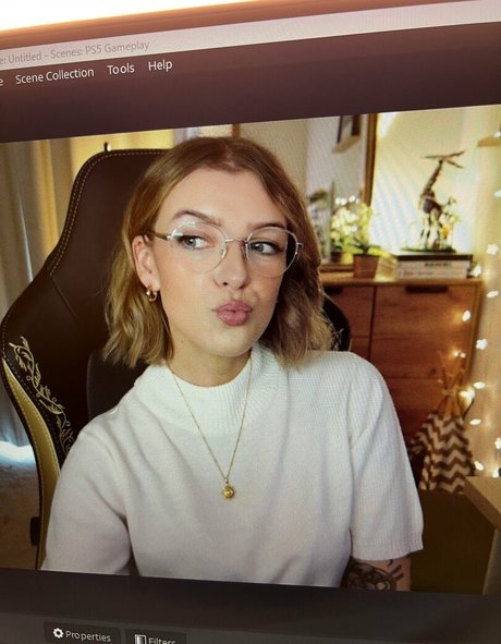 Emmalition nudes onlyfans