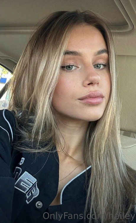 Ha1ley Gr1c3 free onlyfans