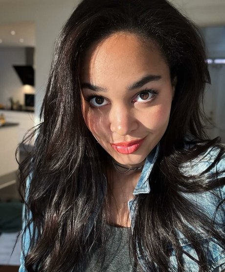 Melissa Bonny onlyfans lesk