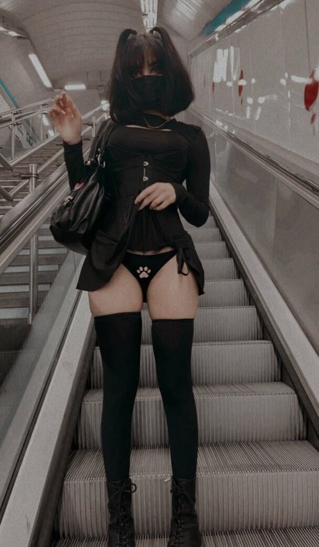 kiirmy topless onlyfans