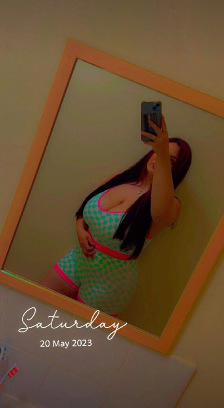 bustymills onlyfans porn leaked