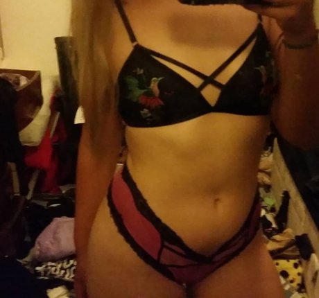 Saskia0 onlyfans leajs