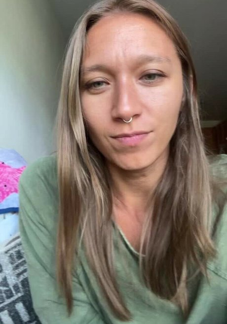 Nikita Crump Profile pic