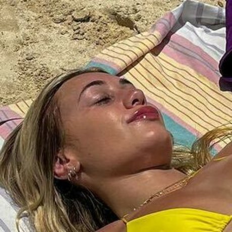 Holly Bridgman onlyfans porno