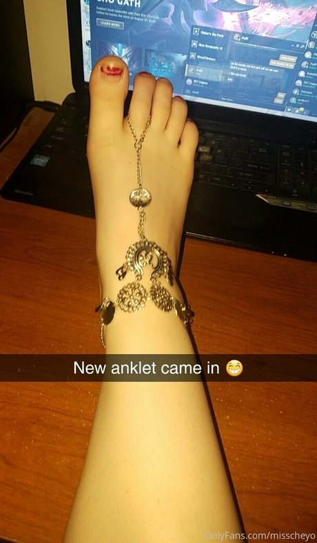 mscheyo nude onlyfans pics