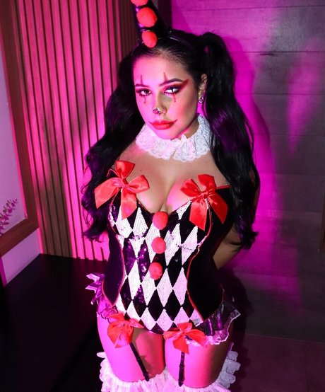 Cinthia Cruz onlyfans