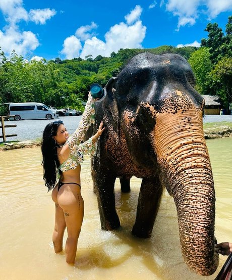 Cinthia Cruz onlyfans content leaked