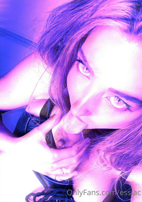 CrypticReverie onlyfans sexy