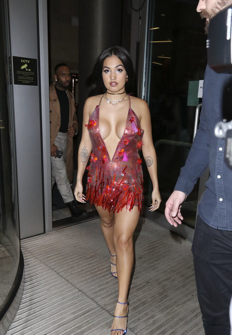 Mabel McVey onlyfans nide