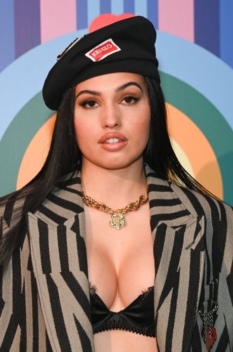 Mabel McVey leaked onlyfans sextape