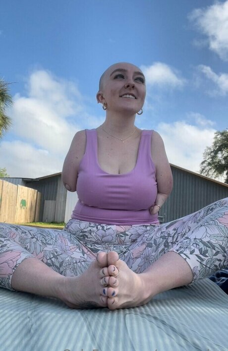 Emrrowley onlyfans picture