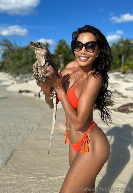 sweetnspicy1xxx onlyfans nude leaked