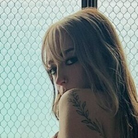 Sweeetrosalie leaks onlyfans