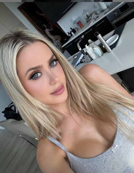 Mrl1 Alexa onlyfans leaks.