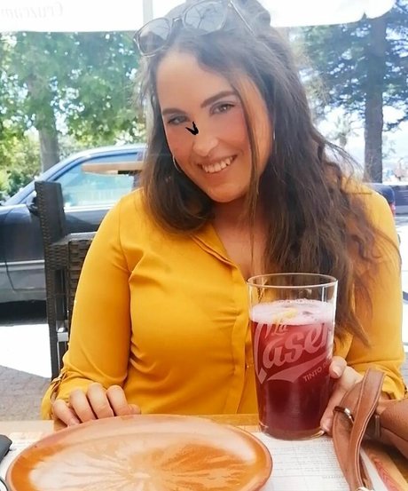 elviabombon onlyfans leak sex