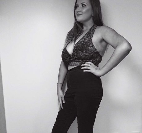 Amy Heslop onlyfans leaks sex