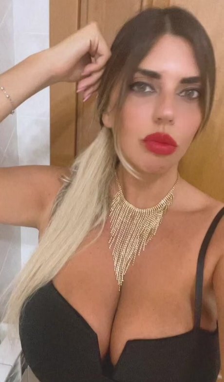 Anna Riano nude onlyfans leaked