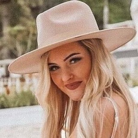 Maddie Perry onlyfans nude tits