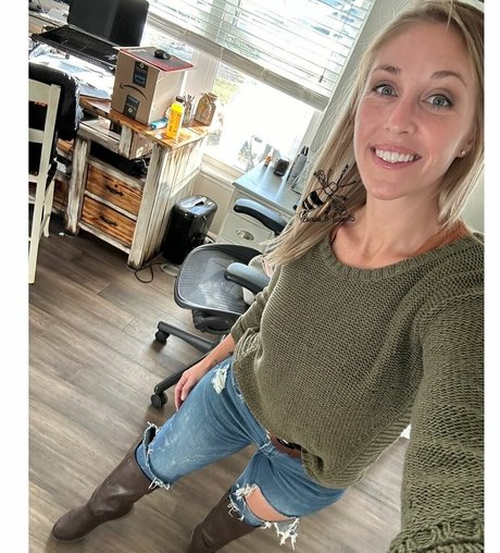 Becca Digirolamo onlyfans sex