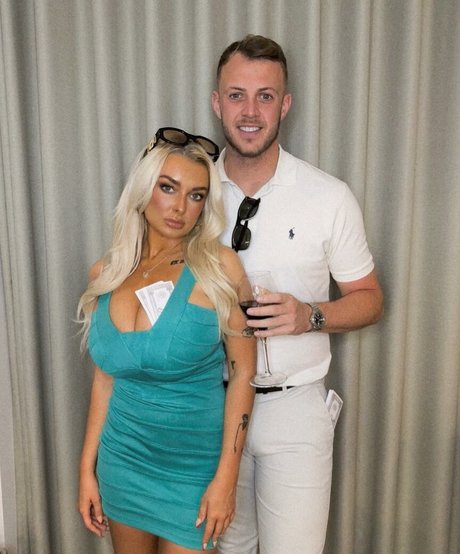 Lucy Cartlidge leaked only fans