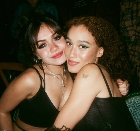 Tara Yummy onlyfans tits