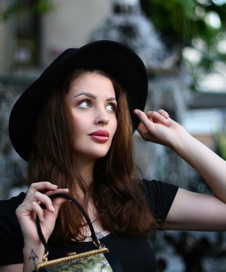 molly polly221 only fans nudes