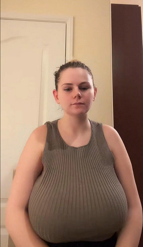 Emspensiveemily en onlyfans