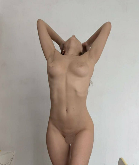 anniemelody is on onlyfans