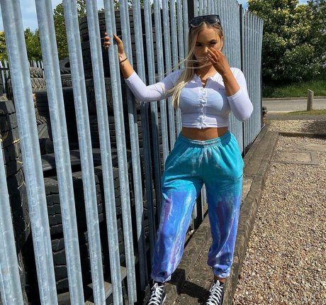 Lucy M onlyfans content