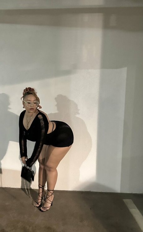 Sophialaurrren onlyfans desnuda