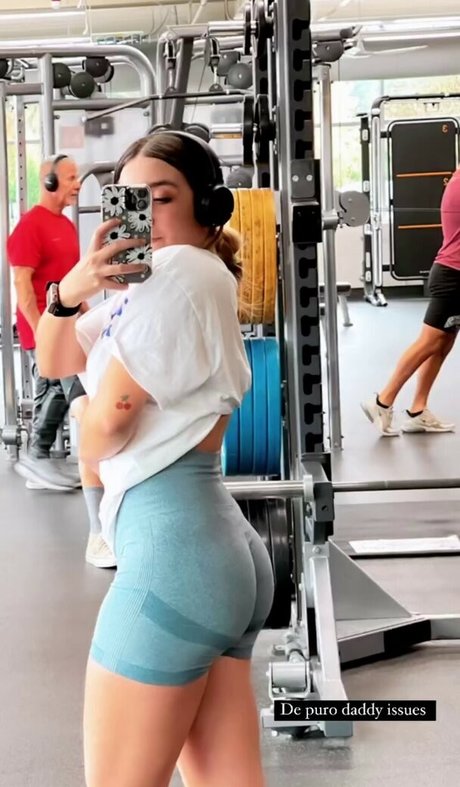 Paola Silerio onlyfans leak ass