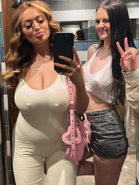 BustyMia E leaked onlyfans pics