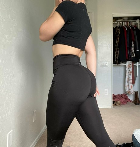 snowbunnymiaa onlyfans porno