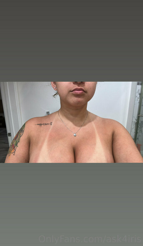 ask4iris onlyfans striptease