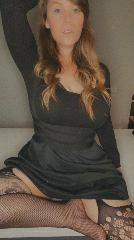 jessicamooreofficial onlyfans post